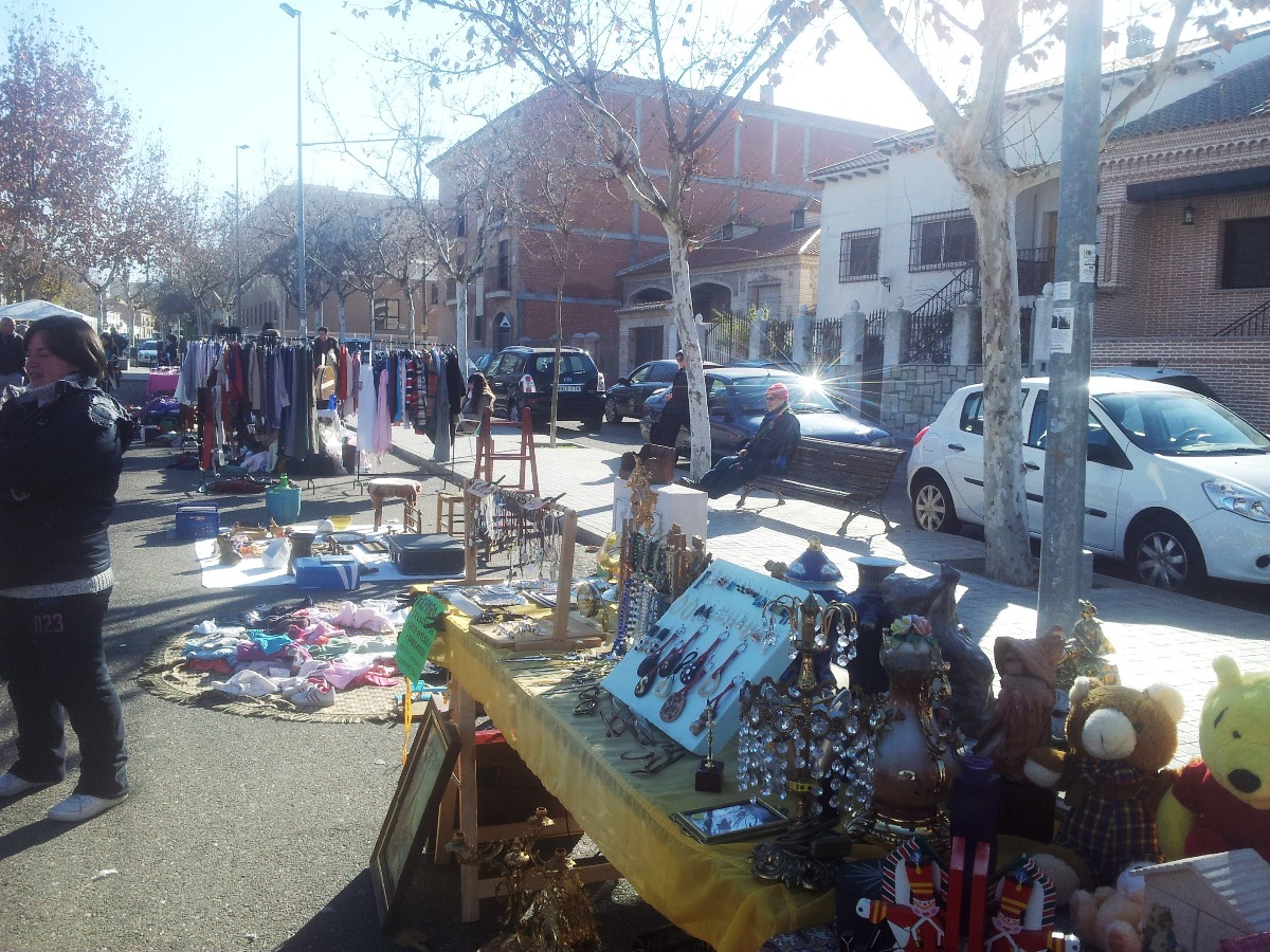 Imágenes del rastrillo celebrado el pasado domingo 4 de enero 2015. 33ª Edición del Rastrillo de Bargas.