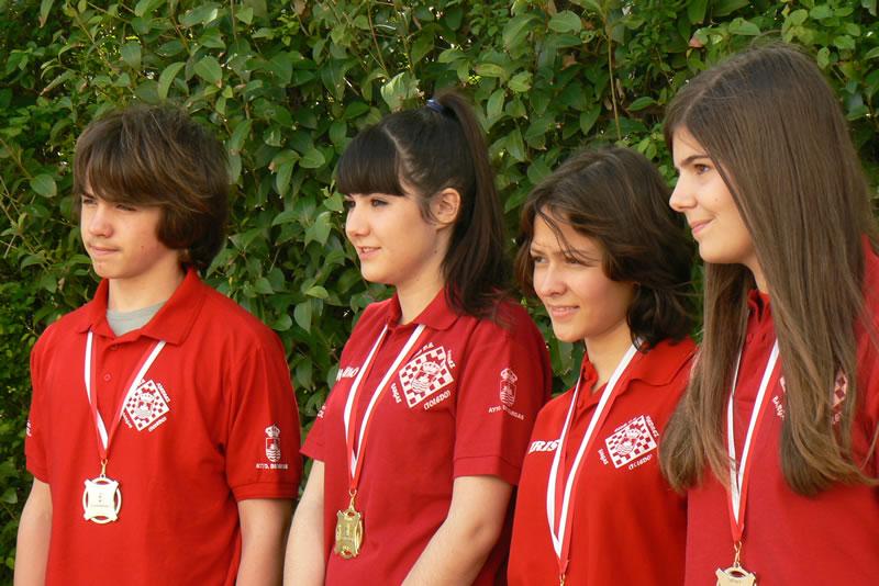 Cuatro ajedrecistas del Club de Bargas, a la selección regional.