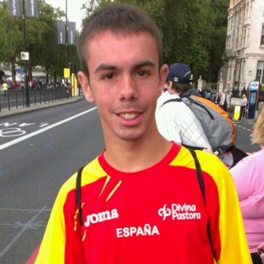Ángel Ronco, nuestro atleta bargueño, gana la XXXI Carrera Internacional Nocturna de Jaén en la categoría “Promesas”.