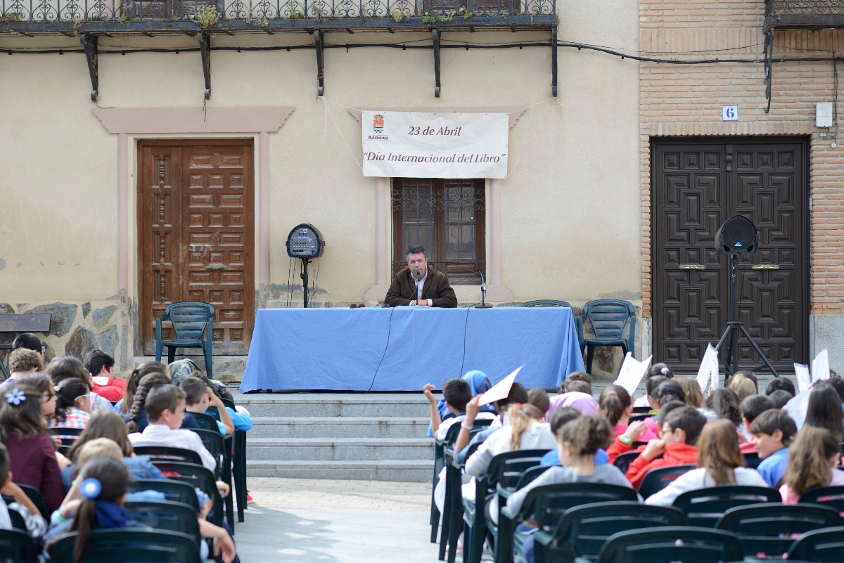 UN AÑO MAS BARGAS CELEBRA LA SEMANA DEL LIBRO