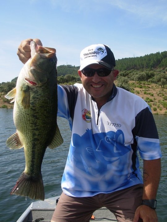 VÍCTOR MANUEL CASADO, 10º EN CAPTURA DEL PEZ BLACK BASS