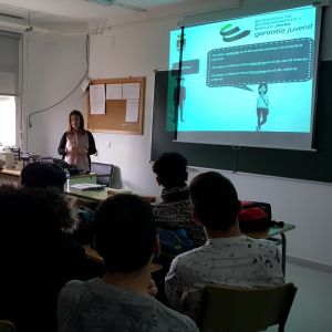 Bargas presenta el Sistema Nacional de Garantía Juvenil a los jóvenes de Formación Profesional del I.E.S. Julio Verne