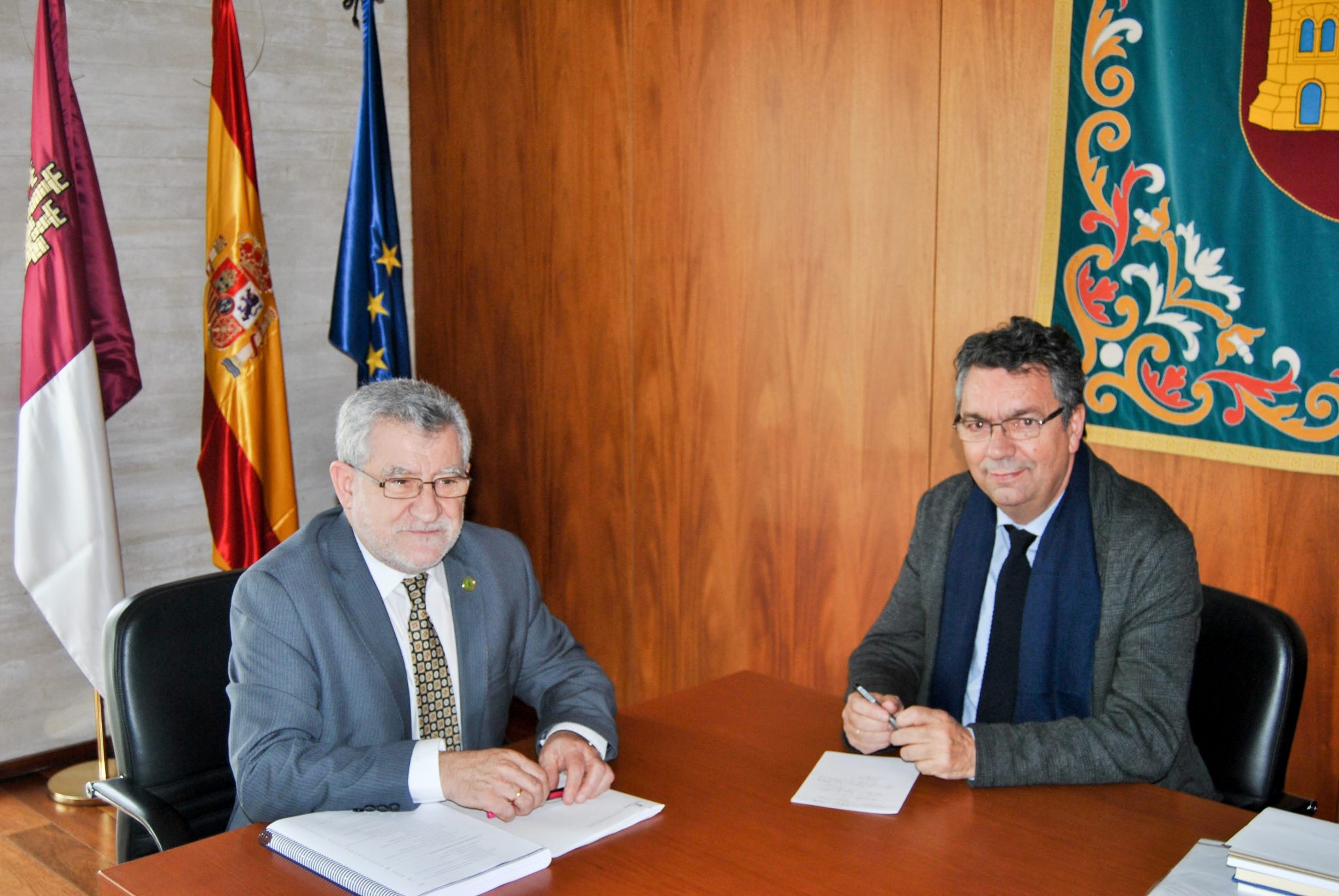El Alcalde de Bargas se reúne con el Consejero de Educación, Cultura y Deportes de Castilla-La Mancha