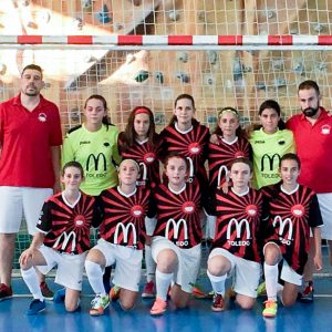 Claudia Rodríguez con su equipo, el Ciudad de Nara, terceras en el Campeonato Nacional de Clubes