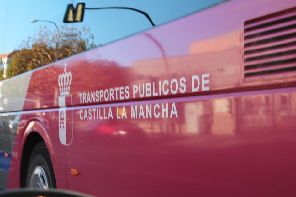 Los jóvenes de Bargas podrán beneficiarse de un 50% de descuento en el transporte interurbano de CLM