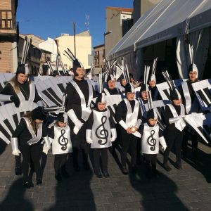 Bargas se disfraza de alegría y color en el Carnaval