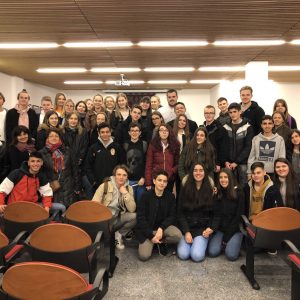 El Ayuntamiento de Bargas recibe a un grupo de alumnos y profesores procedentes de Bastad (Suecia) con motivo de un intercambio cultural con el IES Julio Verne.