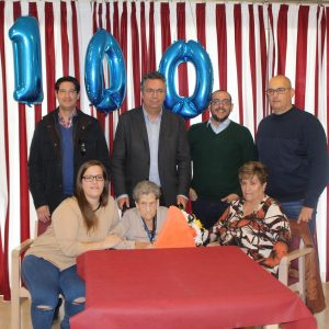 Homenaje centenario en la Residencia de la Tercera Edad de Bargas, Domusvi Valdeolivas