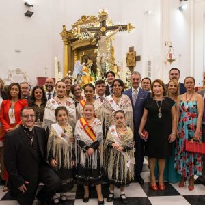 El traje de bargueña luce en los actos religiosos celebrados en Bargas con motivo de las Fiestas Populares en Honor del Stmo. Cristo de la Sala