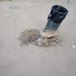 Así ha amanecido el Parque Alberto Sánchez (en la calle Arroyada) esta mañana