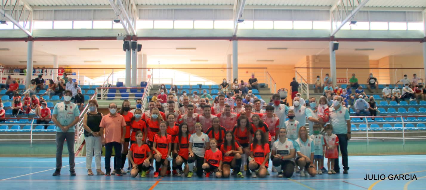 Presentación de los equipos femenino y masculino del A.D. Bargas