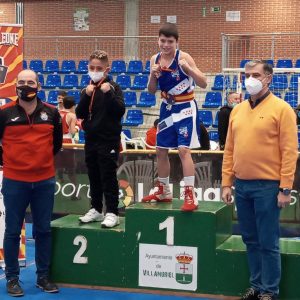 Mario Hernández Fernández, campeón de España de boxeo en Edad Escolar