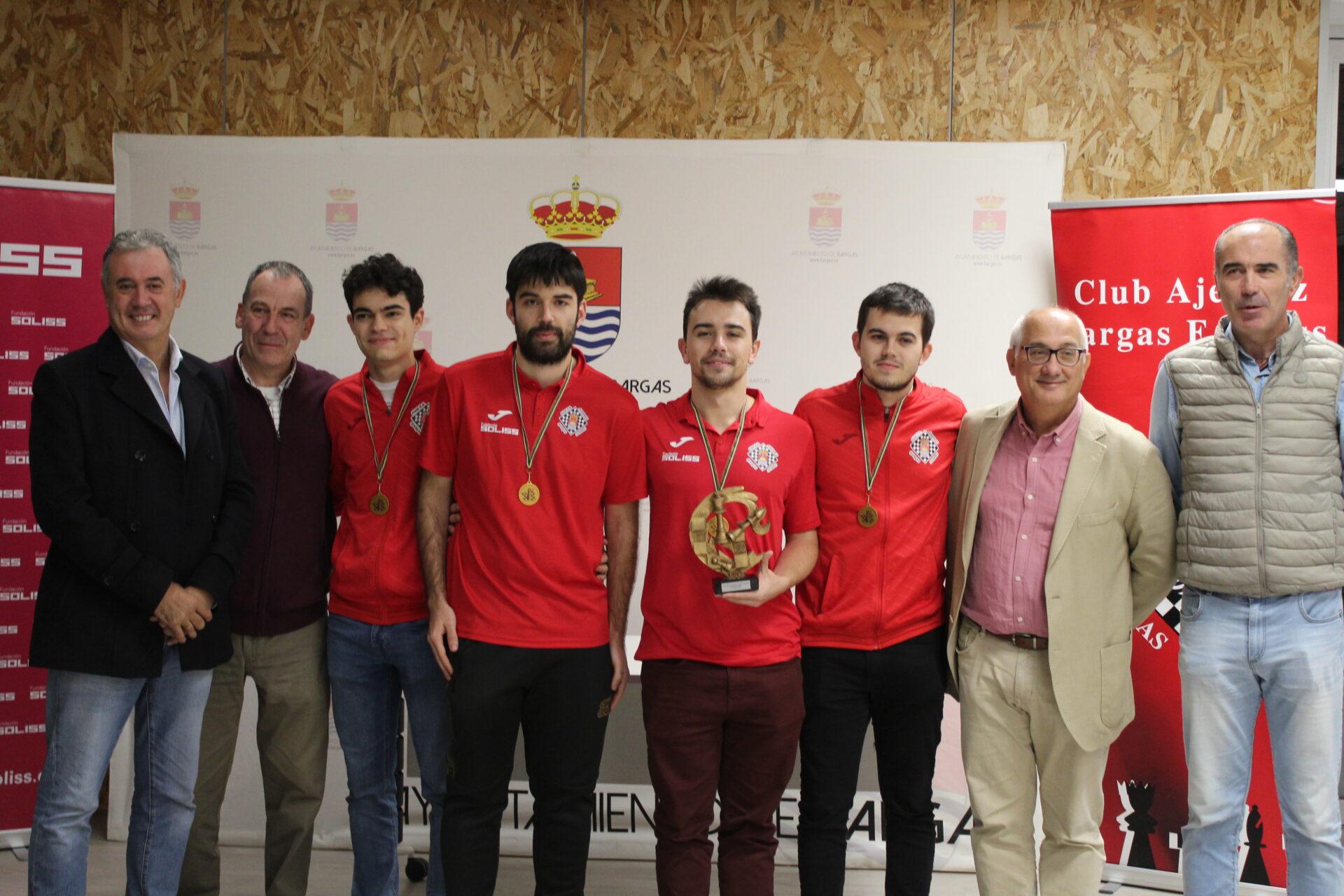 ENTREGA TROFEO 1ª (1º BARGAS)