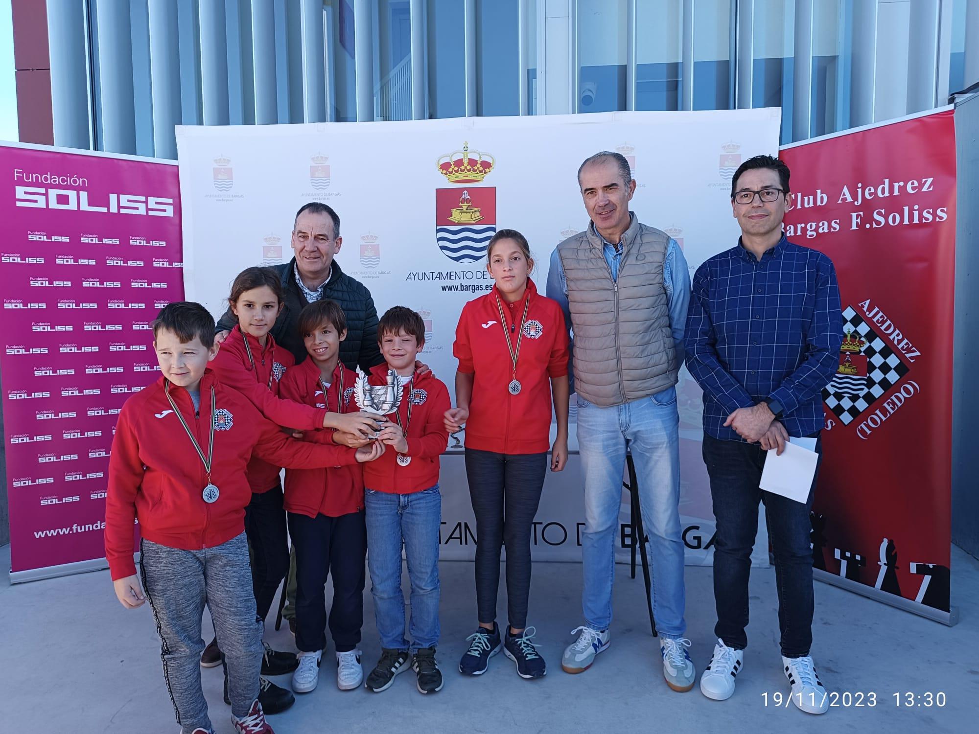 ENTREGA TROFEO 3ª (2º BARGAS H)