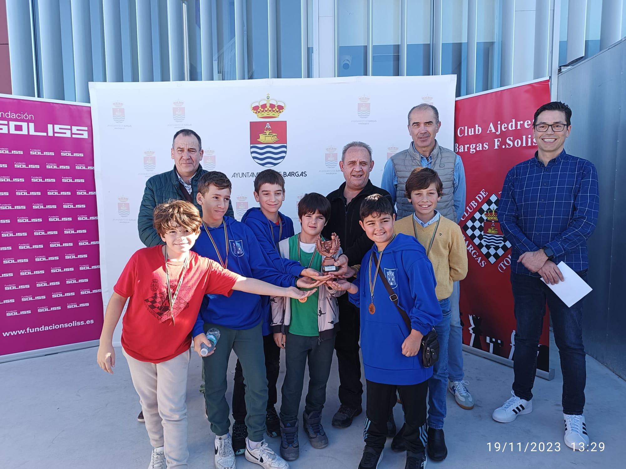 ENTREGA TROFEO 3ª (3º ALCAUDETE)