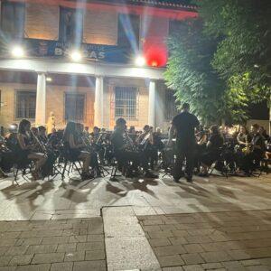 La A.M. “Santa Cecilia” deleitó a l@s vecin@s con un vibrante concierto en la Plaza de la Constitución