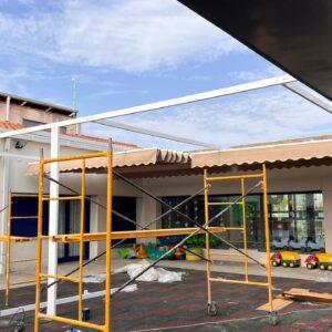 El Ayuntamiento de Bargas mejora la Escuela Infantil Municipal “Gloria Fuertes” con la instalación de un toldo solar