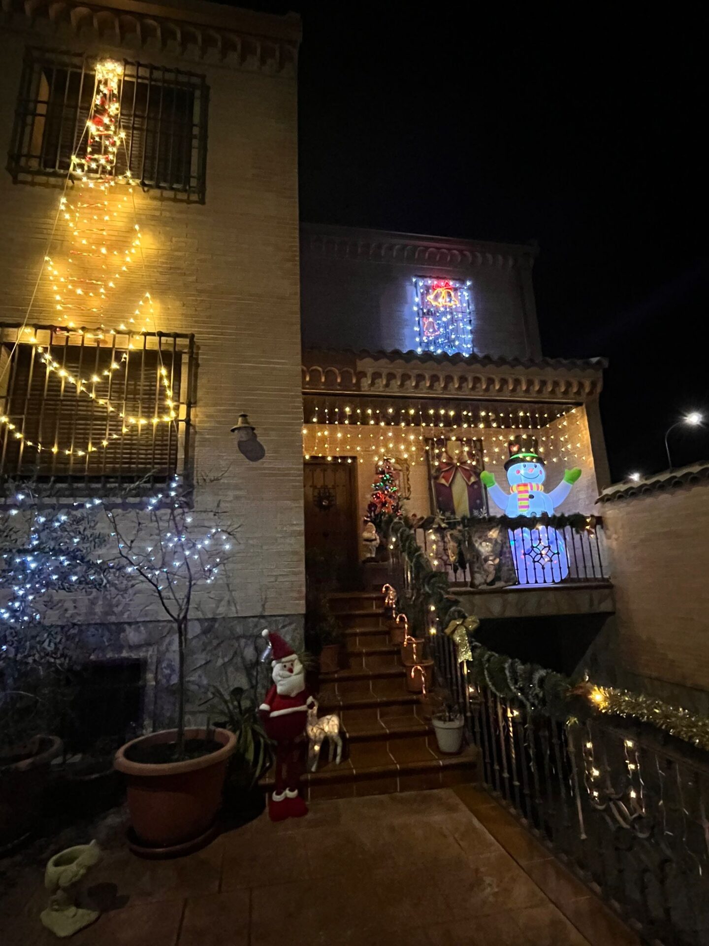 WhatsApp Image 2025-12-18 at 22.55.55 (4)