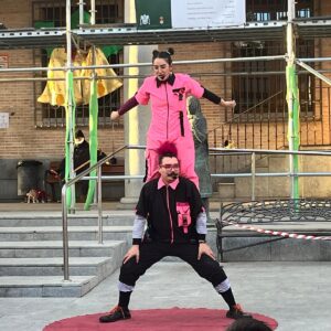 ¡Risas a lo grande con Catástrofe y Pastelito!. El circo de calle, llegó para hacer magia en Bargas