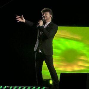 🎶 ¡Éxito rotundo del tributo a Camilo Sesto en Bargas!