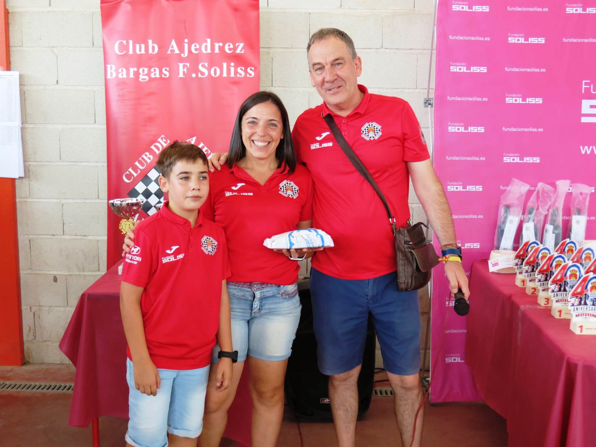 16. SHEILA Y ASIER