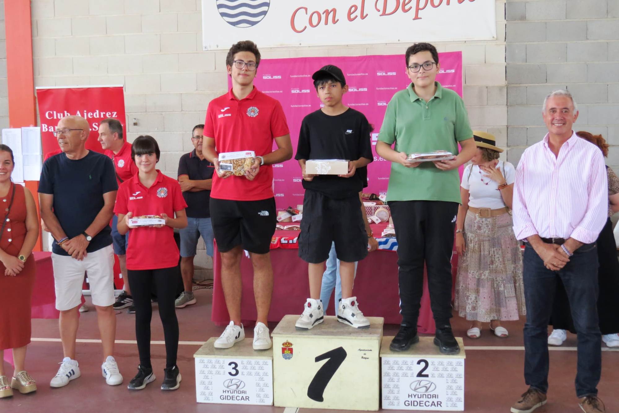 8. PODIUM SUB-16