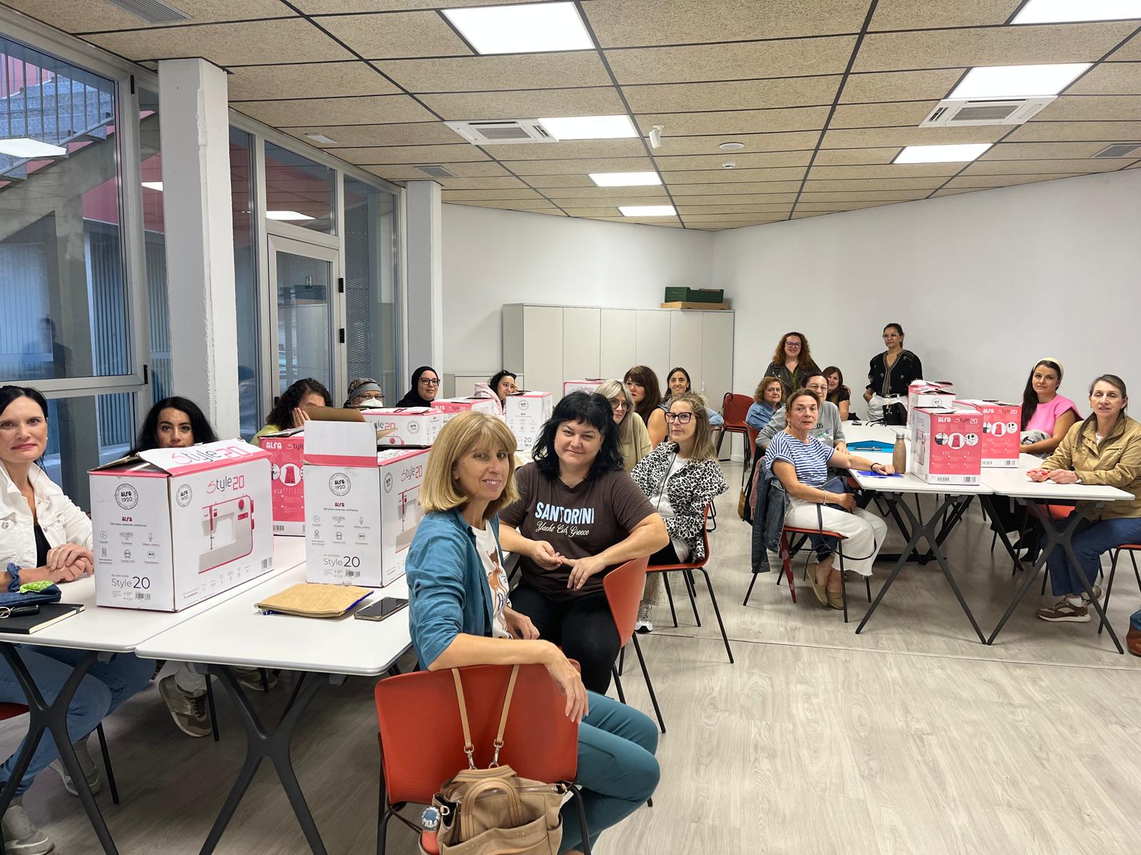 Bargas inaugura su calendario de formación con el curso ‘Emprendimiento en Costura’